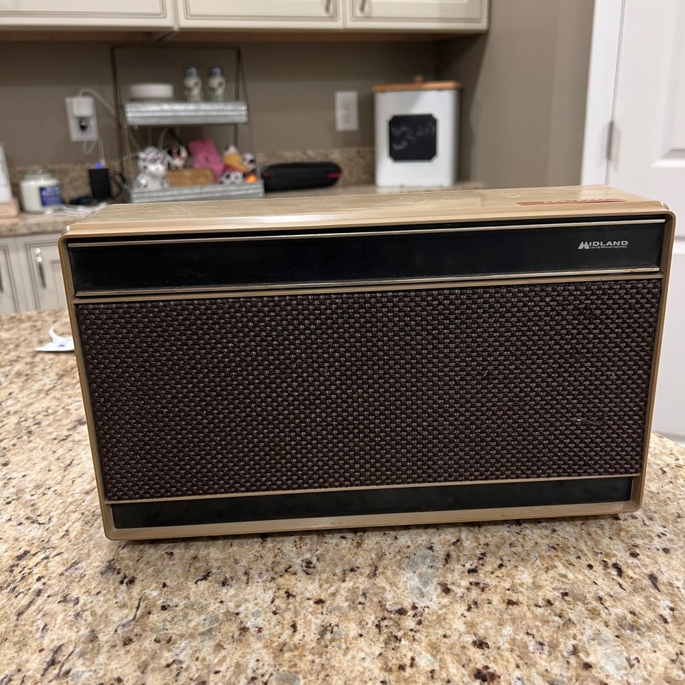 Vintage Midland International Radio PP4001B Tan Brown MCM Made in Japan Untested - Picture 1 of 11